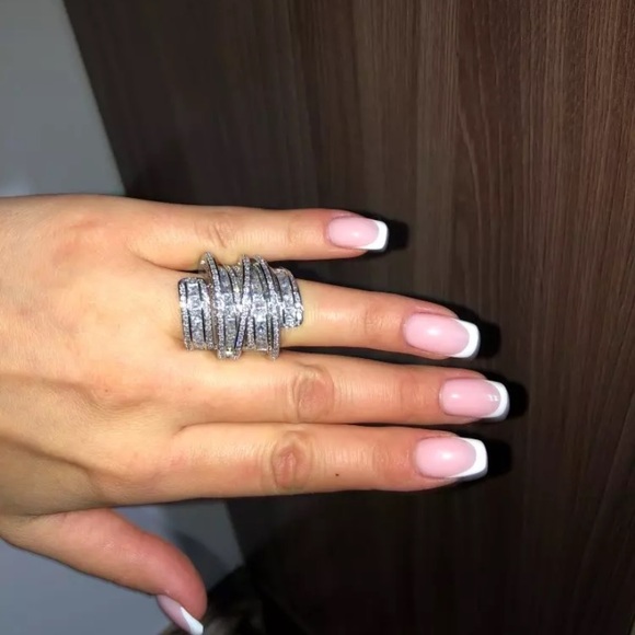 New Luxury 925 Sterling Silver High Quality Ring - Picture 8 of 8